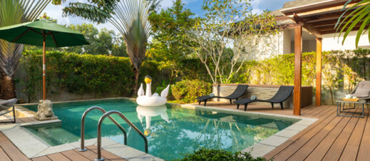 jardin avec piscine