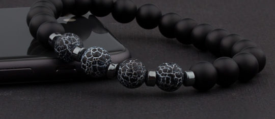 bracelet en pierre de lave